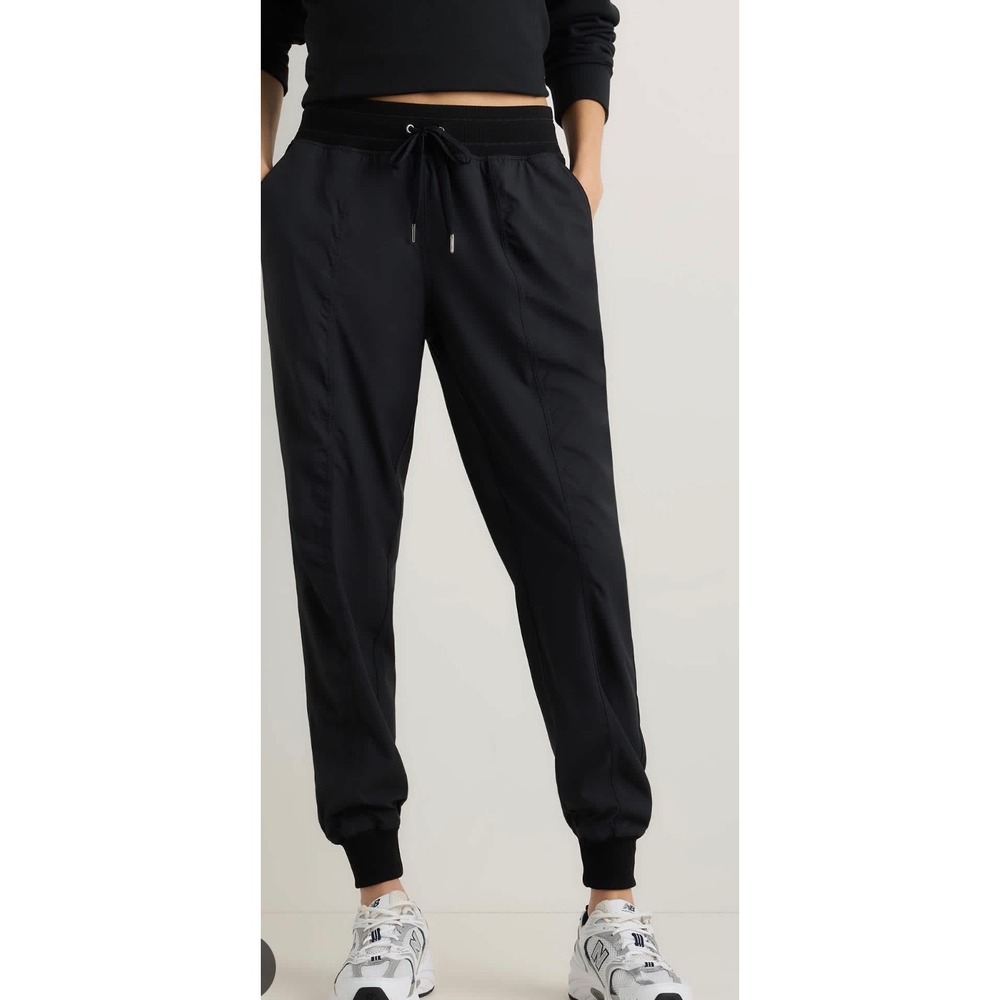 Quince Mid Rise Performance Tech Jogger Black Recycled Polyester Pants Small